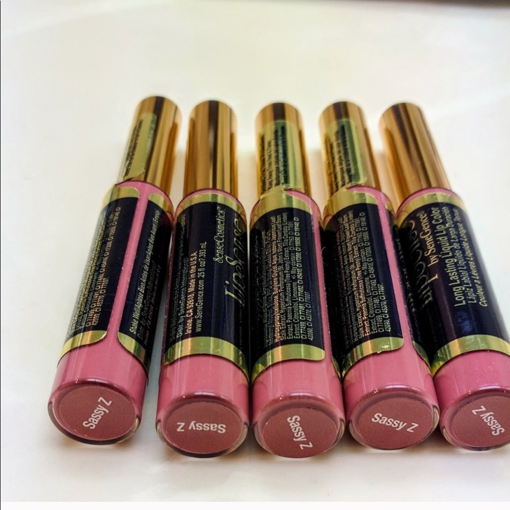 🎊🎀BACK IN STOCK🎀🎊Sassy Z Lipsense